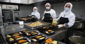 Sakarya’da her gün binlerce haneye sıcak yemek nasıl ulaştırılıyor?