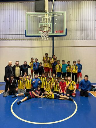 Serdivan Belediyesi Güreş Takımı, Okullar Arası Müsabakalarda Çifte Takım Şampiyonluğu Elde Etti