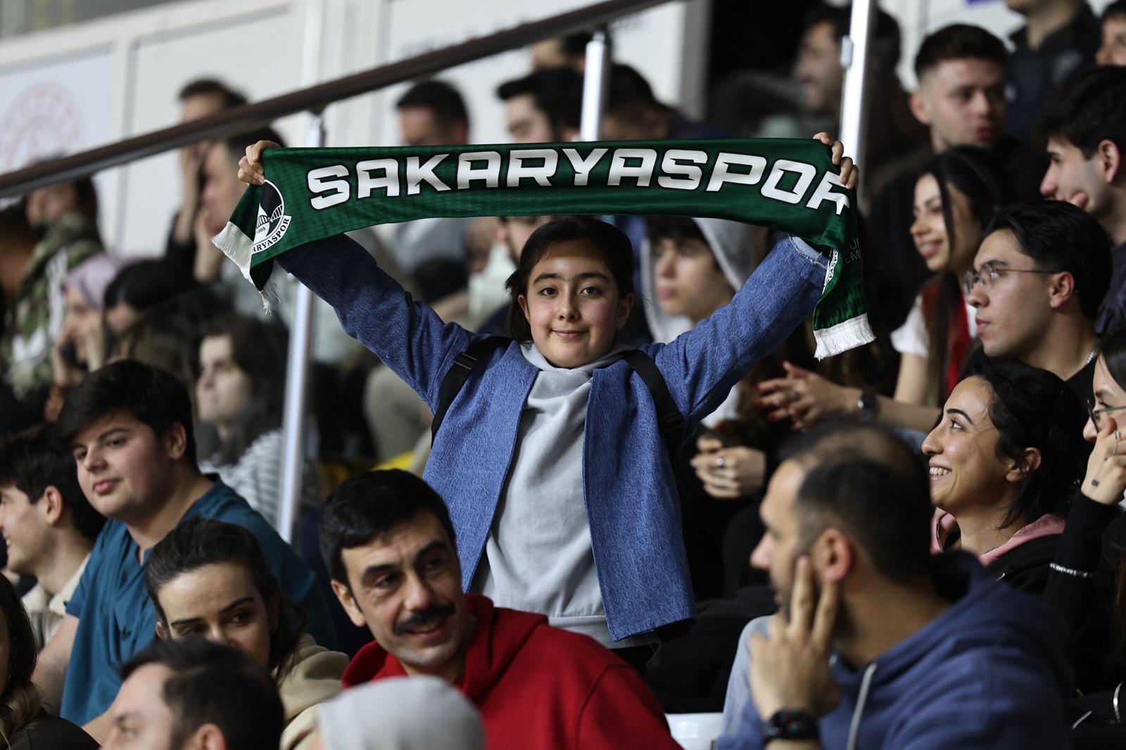 Büyükşehir Basketbol Takımı, Kütahya BSK Karşısında 80-51’lik Skorla Evinde Üstün Geldi