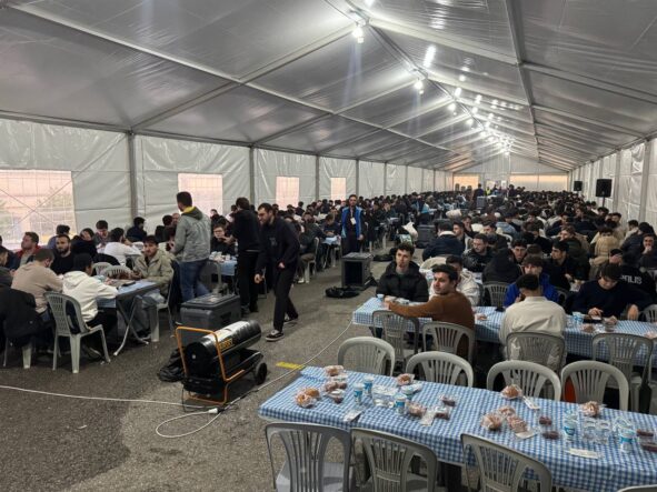 Sakarya Üniversiteler Kampüsü'nde Farklı Ülkelerden Öğrenciler Ramazan Sofrasında Buluştu