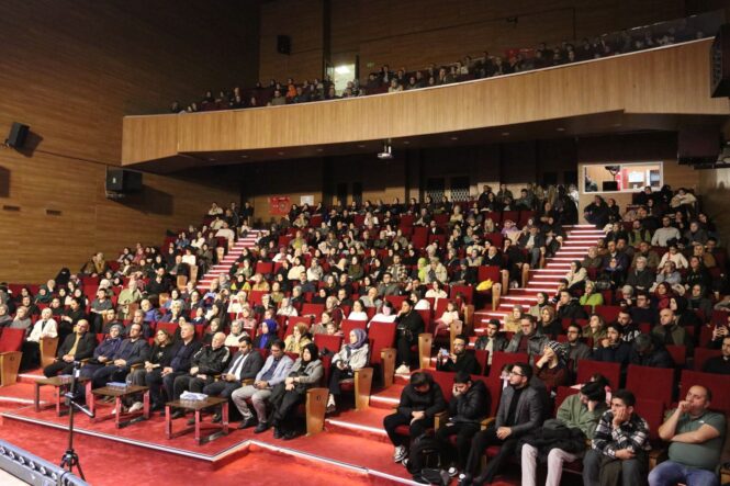 Serdivan Belediyesi Ramazan Etkinliğinde Nurullah Genç’ten Edebiyat ve İnsanlık Mesajları