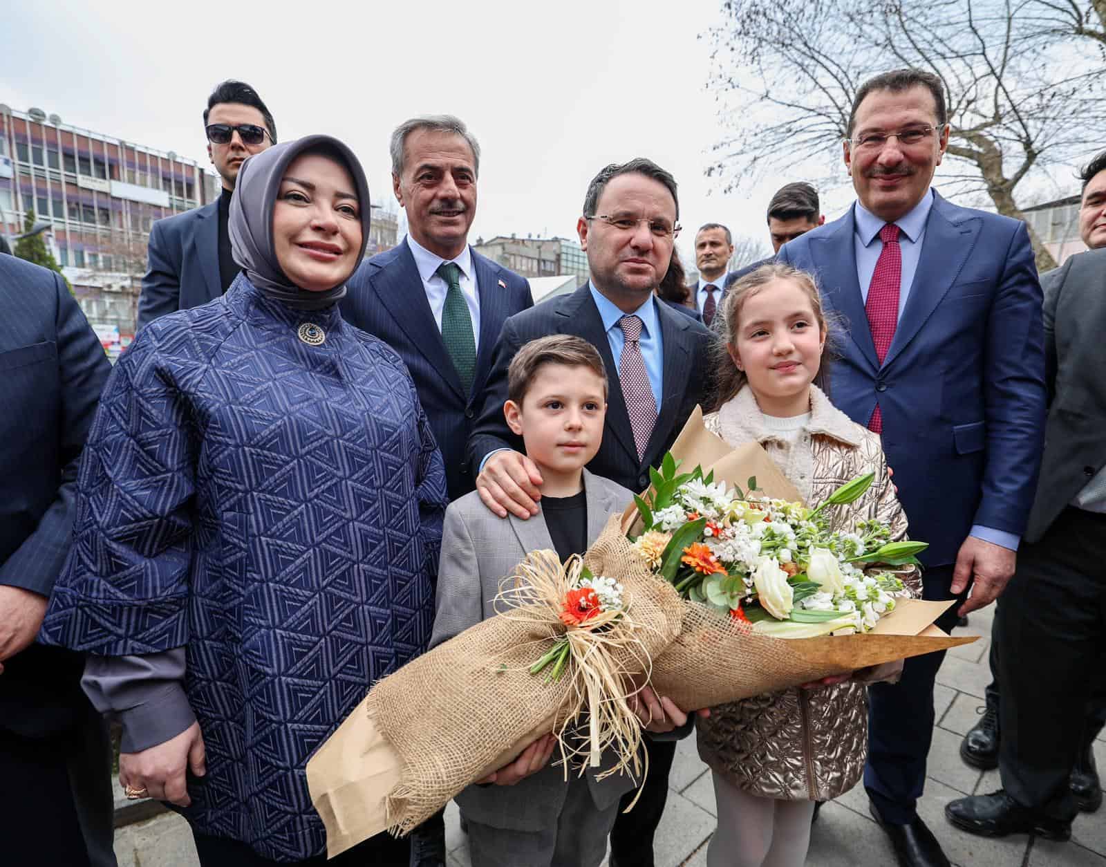 Adalet Bakanı Akın Gürlek, Sakarya Büyükşehir Belediyesi’ni Ziyaretinde Şehrin Kardeşlik ve Huzuruna Dikkat Çekti