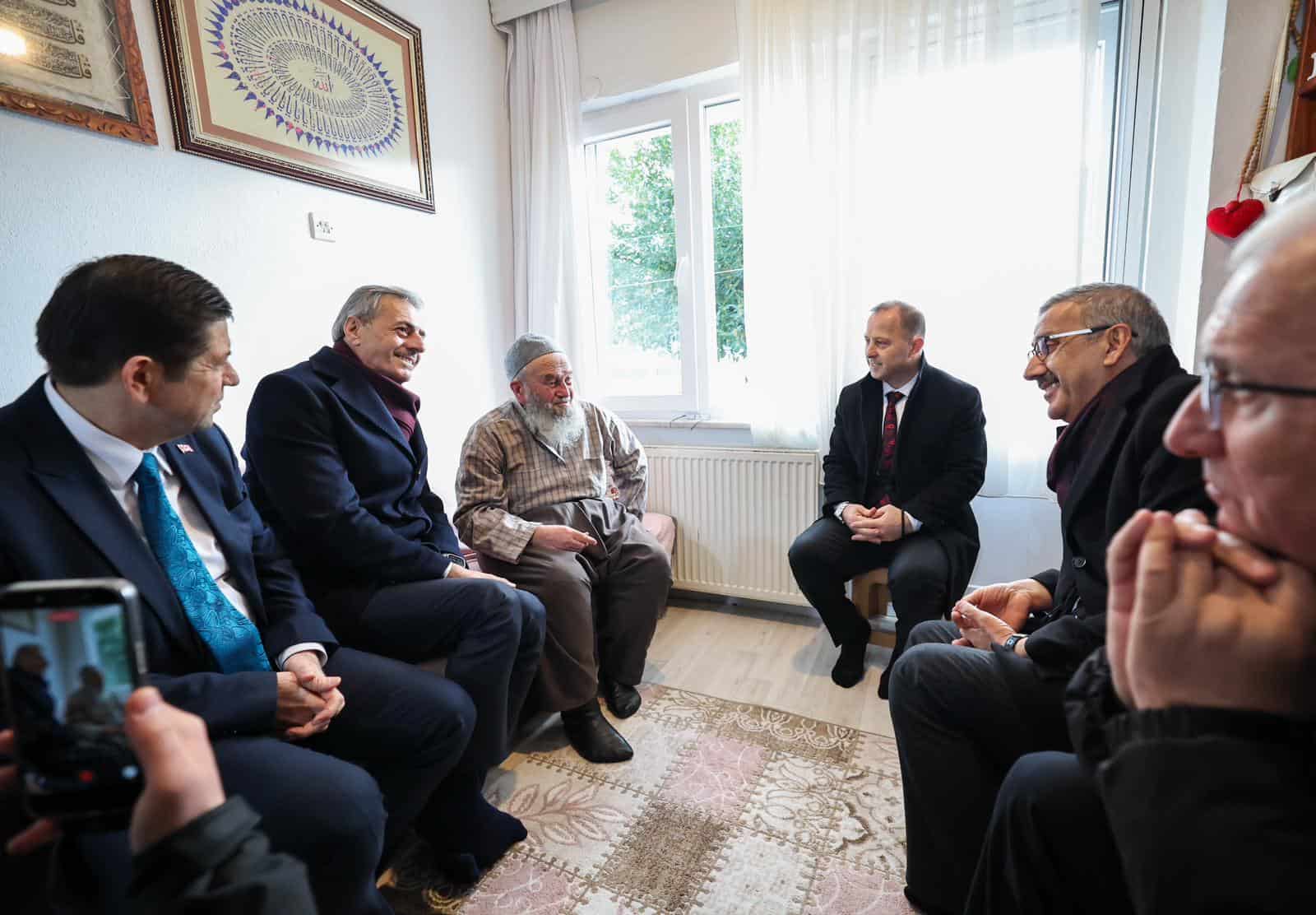 Başkan Yusuf Alemdar, Kocaali’de Sahil Park ve SGM Projeleriyle İlçeye Yeni Hizmetler Sunmayı Hedefliyor