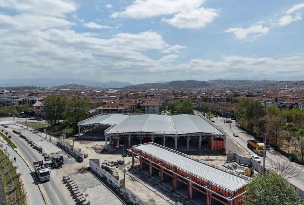 Serdivan Arabacıalanı'nda Yeni Pazar Alanı İlçeye Modern Alışveriş ve Sosyal Yaşam Getirecek