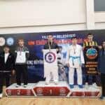Serdivan Belediyesi Karate Takımı Bursa’daki Turnuvada 6 Madalya ile İlçeye Döndü